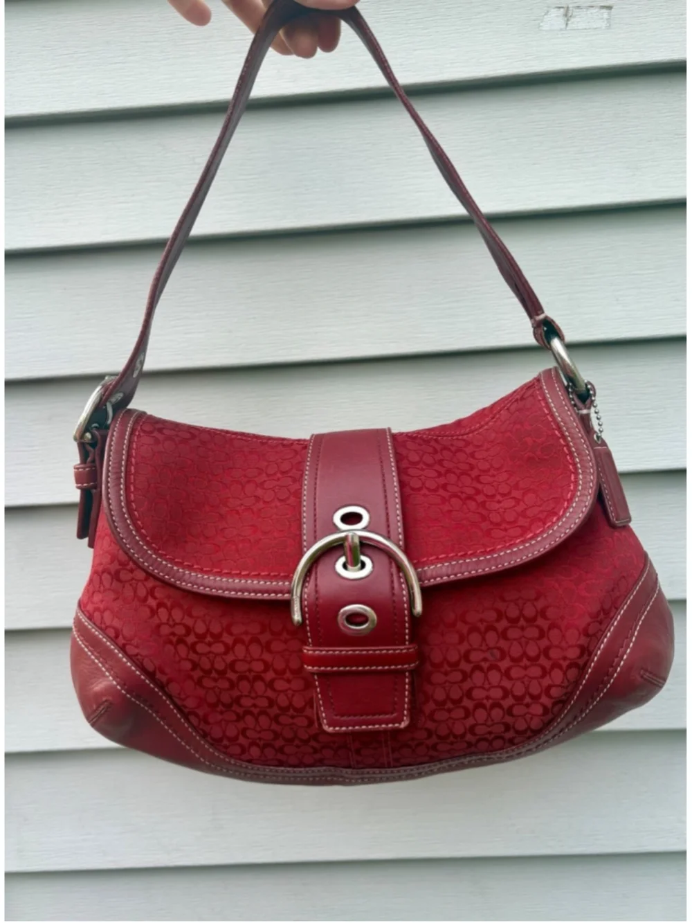 Coach SoHo F10926 Vintage Y2K Cherry Red Signature C Canvas Shoulder Bag Buckle